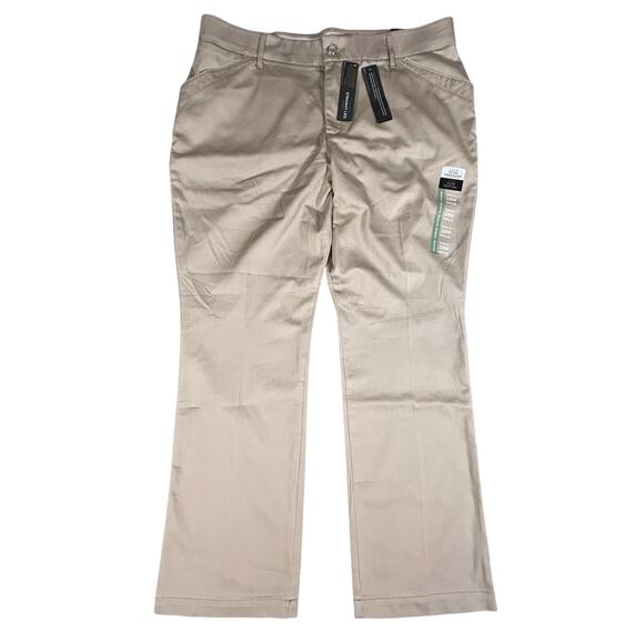 NWT Lee Reg Straight Mid Rise Khakis Women's 18W Med Tan Flex Motion Plus Pants - Picture 1 of 11